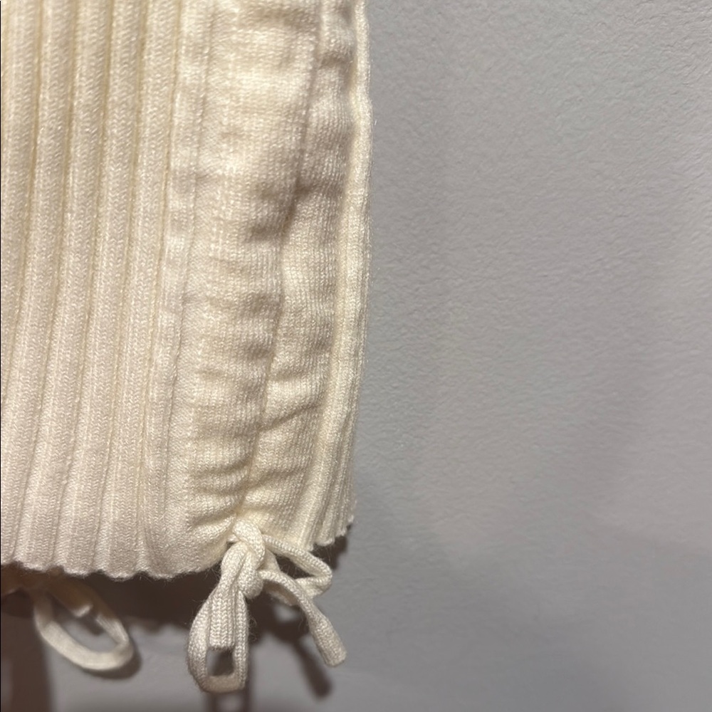 Women's Cream Ribbed Top - Picture 5 of 7